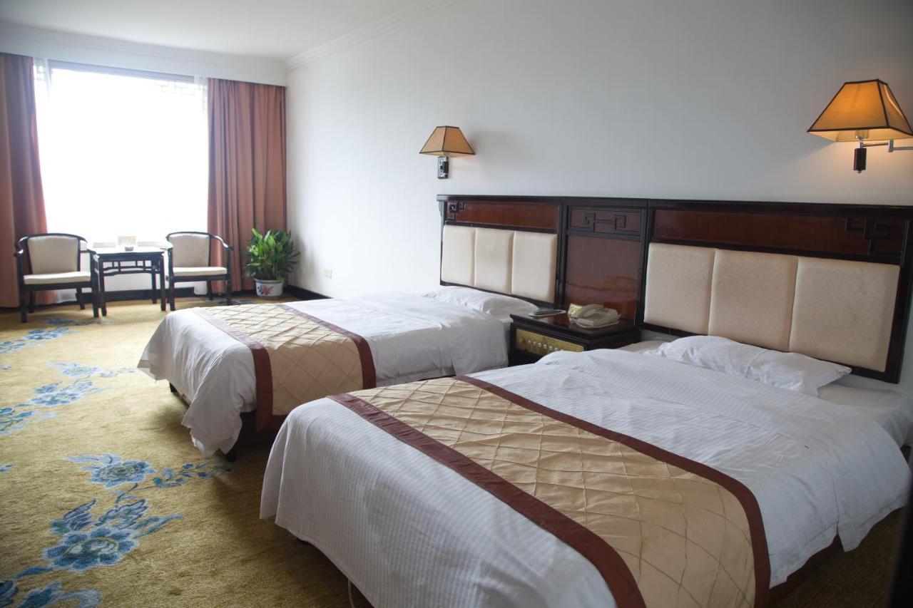The Sovereign Hotel 阳朔 外观 照片